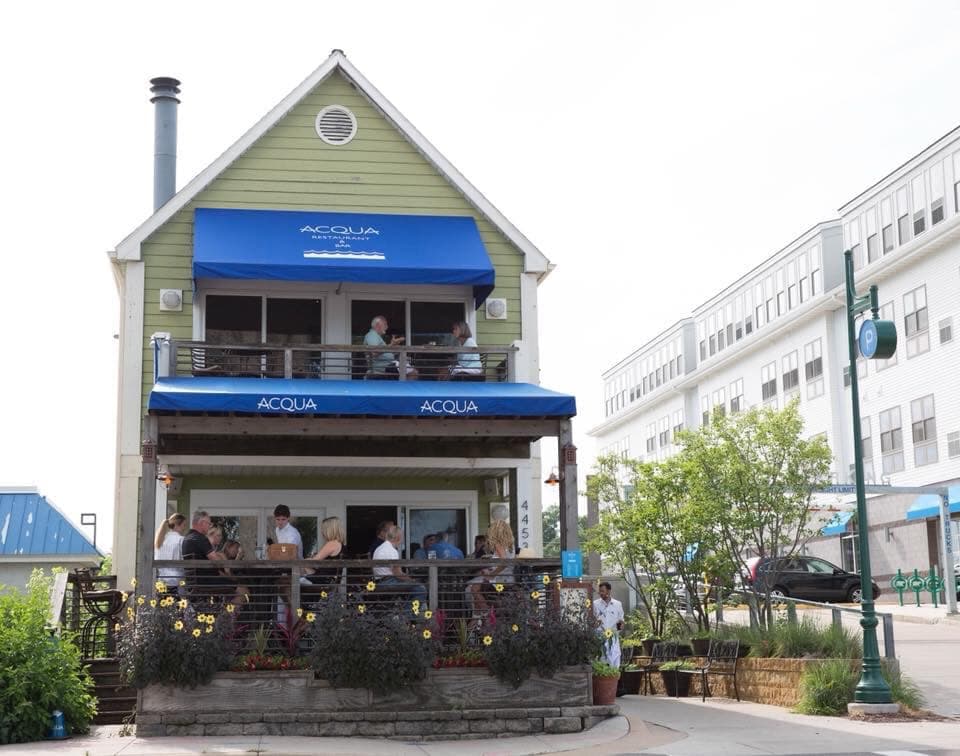 Acqua Restaurant-White Bear Lake