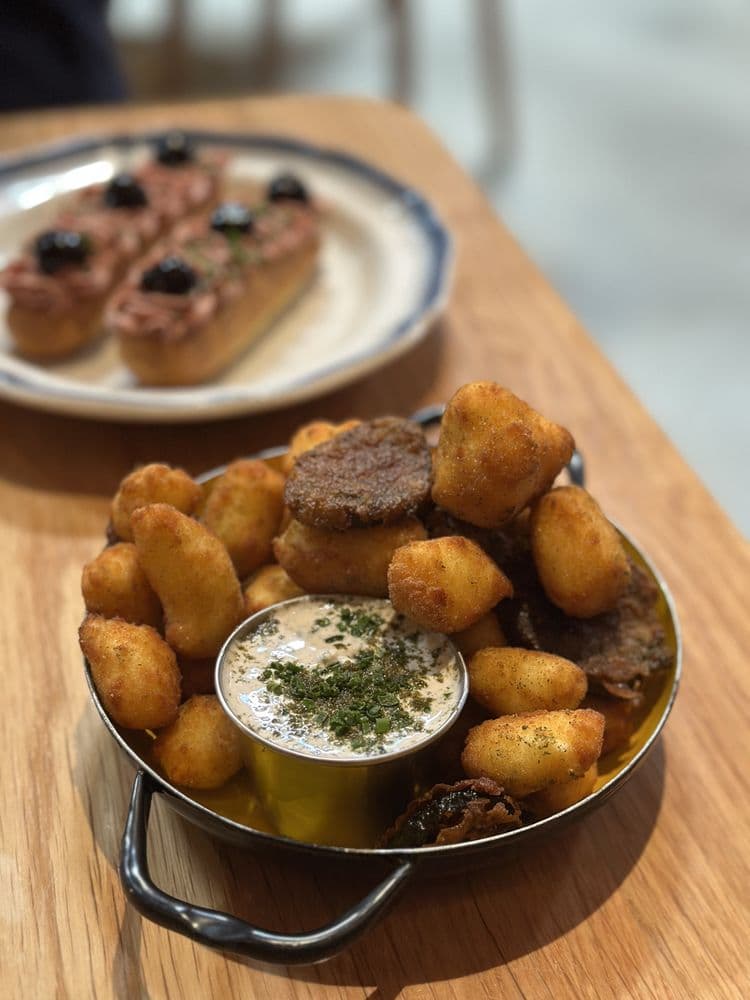 Agnes Restaurant & Cheesery