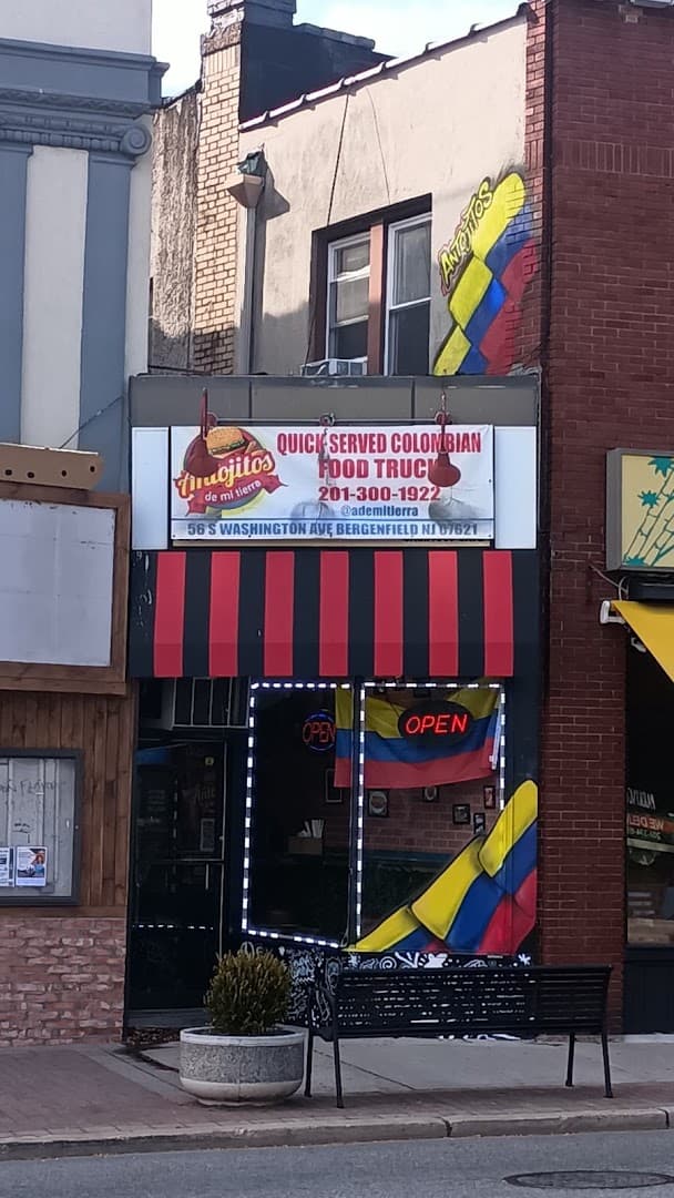 Antojitos de mi Tierra | Colombian fast food | Fast food restaurant | Food near me | Fast casual restaurant