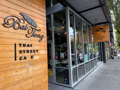 Bai Tong Thai Street Cafe