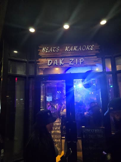 Beats Karaoke Cafe