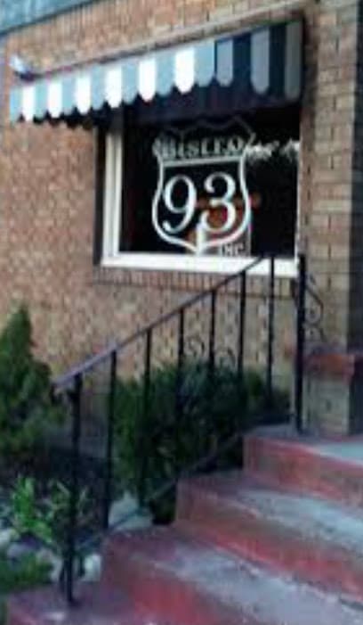 Bistro 93