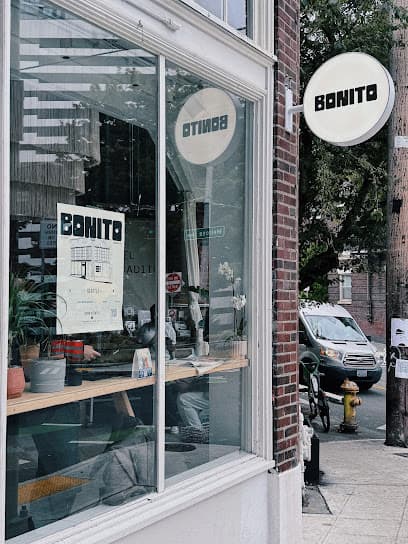 Bonito Café y Mercadito