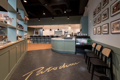 Cafe Patachou Fritz Farm