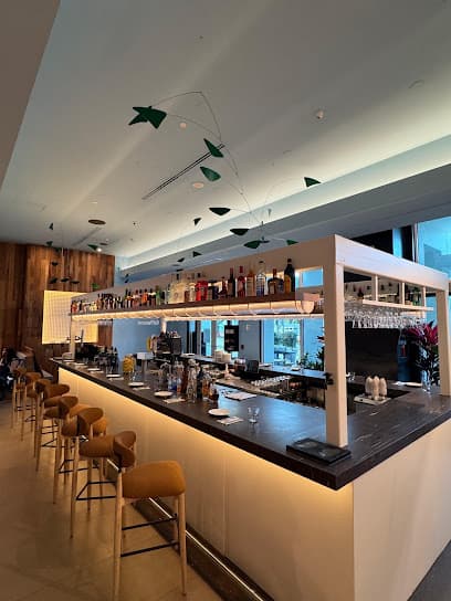 Charlatam Restaurant & Bar
