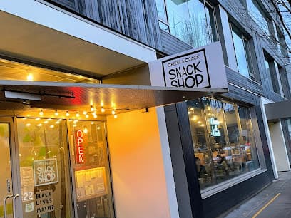 Cheese & Crack Snack Shop