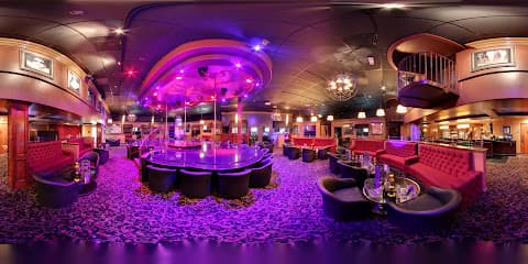 Dames N' Games Topless Sports Bar Los Angeles