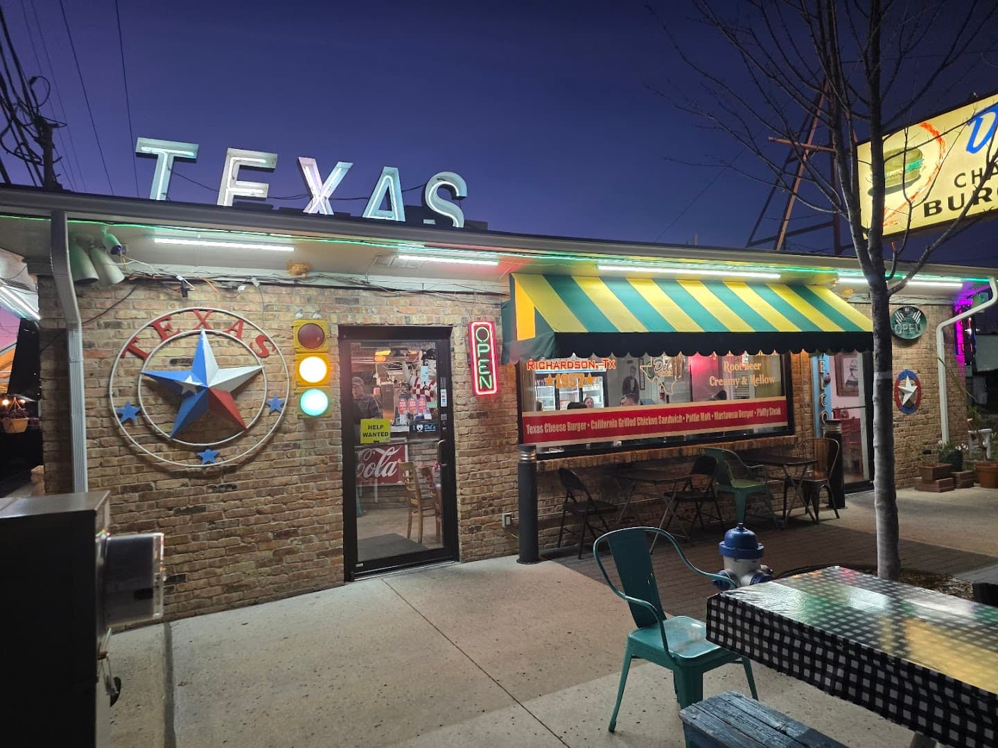 Del's Charcoal Burgers