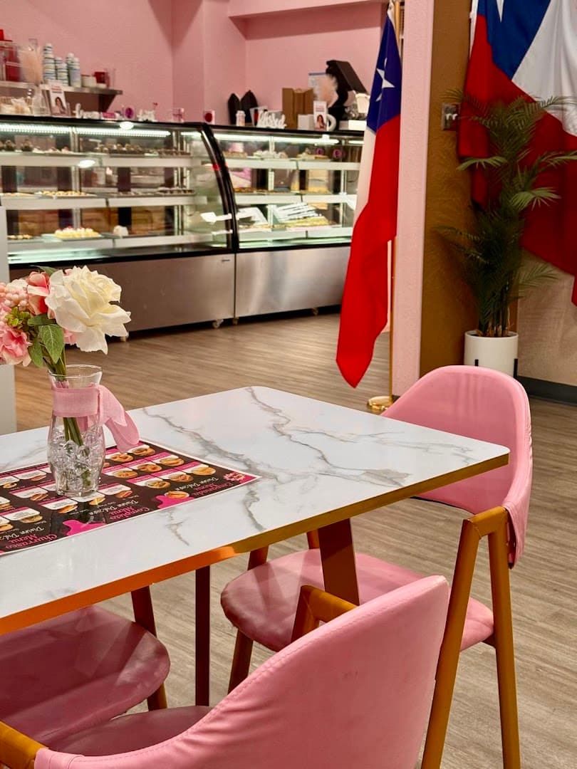 Divina Dulzura Bakery