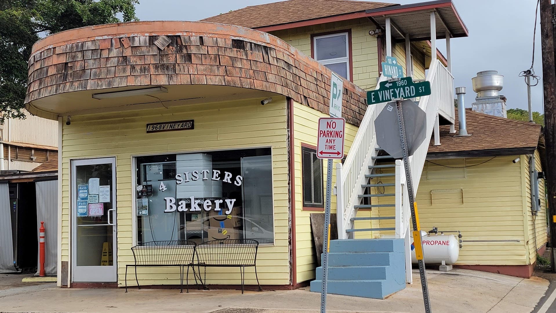 Four Sisters Bakery & Catering