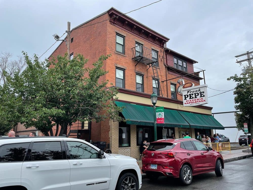 Frank Pepe Pizzeria Napoletana