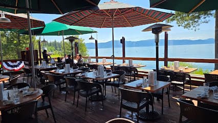 Gar Woods Grill & Pier