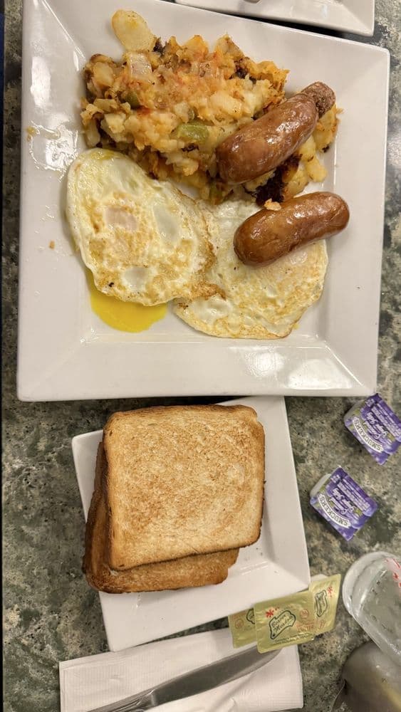 Gracie's on 2nd Diner