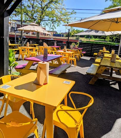 Hola Tacos Lakewood