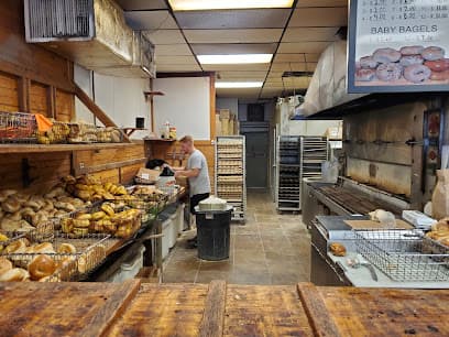 Hot Bagel Bakery