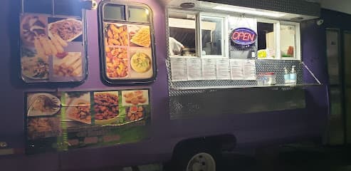 J.B Mon Thai & Asian Cuisine