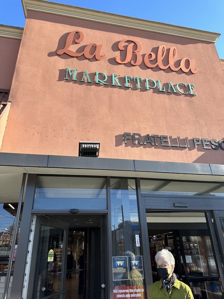 La Bella Marketplace