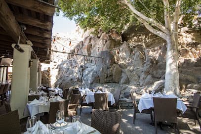 La Quinta Cliffhouse