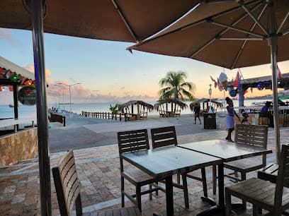 Layback Beach Bar & Grill