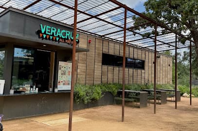 Leona Botanical Cafe & Bar
