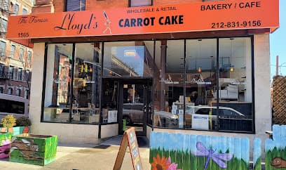 Lloyd's Carrot Cake Café