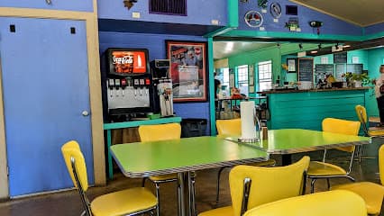 Mac & Ernie's Roadside Eatery