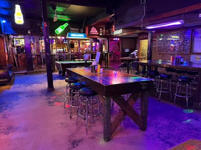 Mick's Office | Bar and Grill