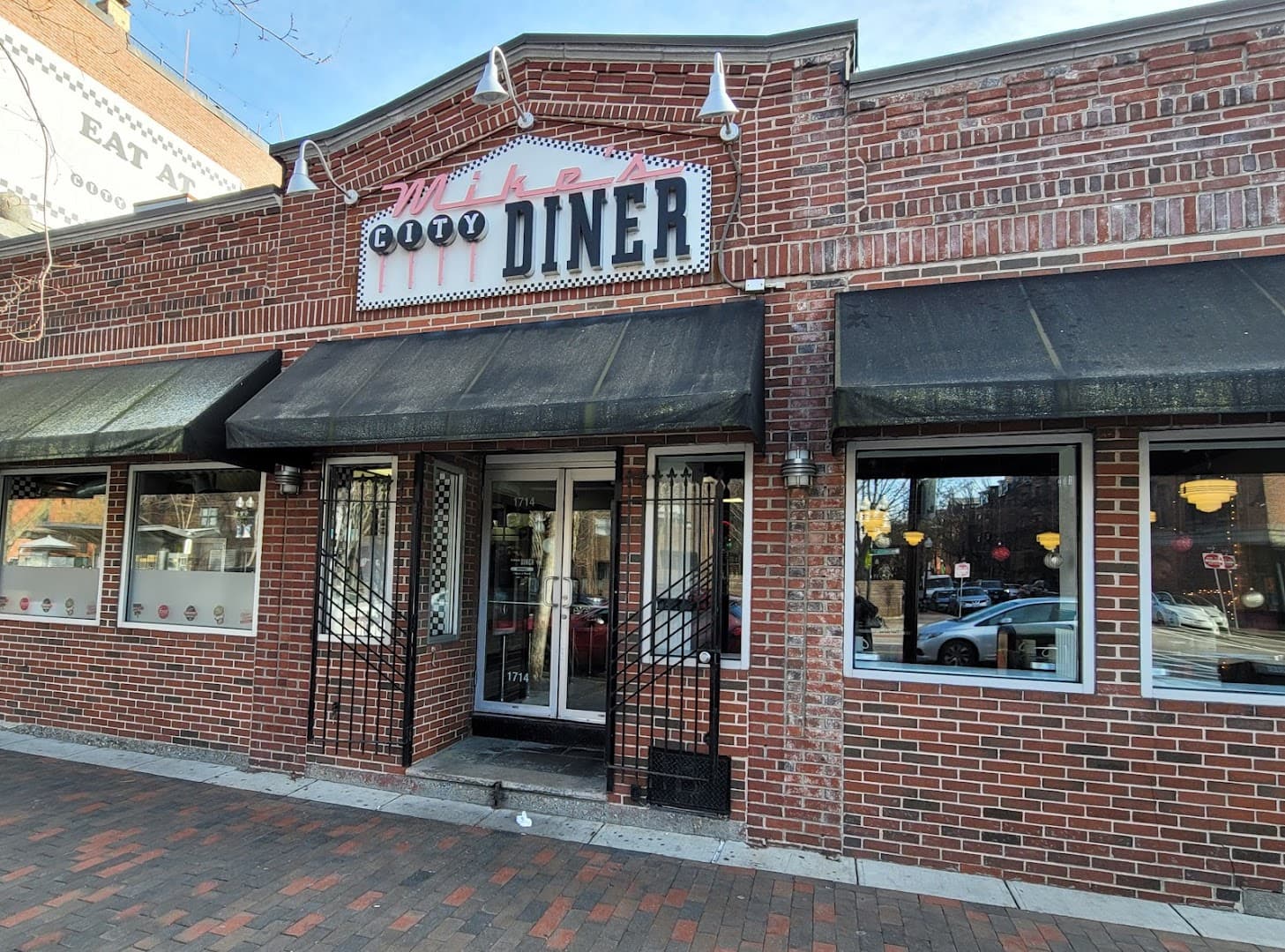 Mike's City Diner
