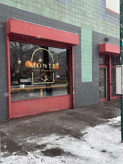 MONTE Café & Bakery