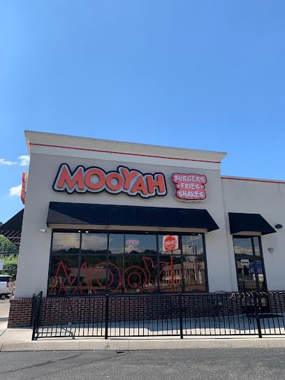 MOOYAH Burgers, Fries & Shakes