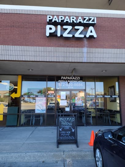 Paparazzi Pizza