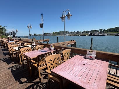 Pelican's Nest Waterfront Restaurant