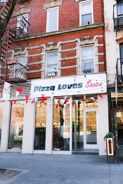 Pizza Loves Sauce