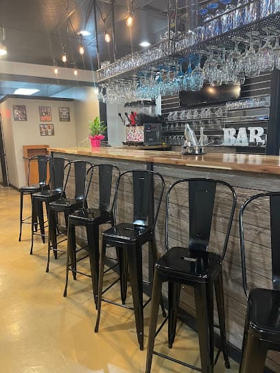 Plate Me Please Seafood & Bistro/Bar