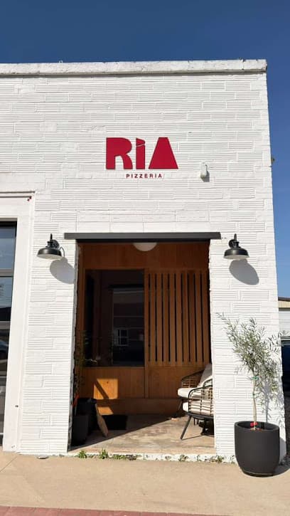 Ria Pizzeria