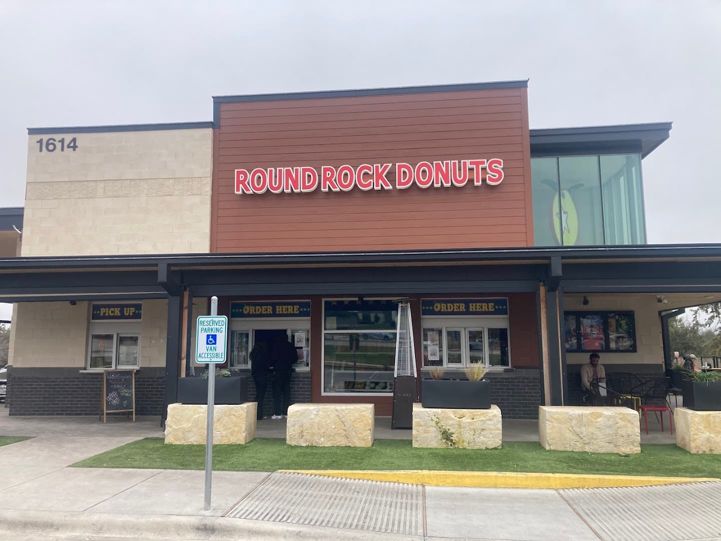 Round Rock Donuts