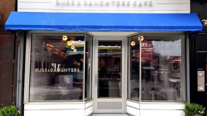 Russ & Daughters Cafe