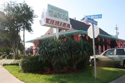 Russell's Marina Grill