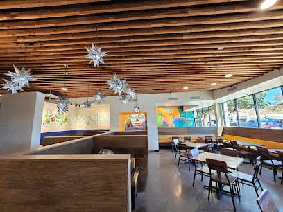 Serranos Cocina y Cantina