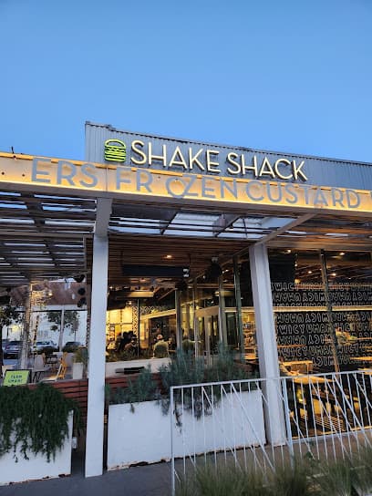 Shake Shack West Hollywood - Santa Monica & La Cienega