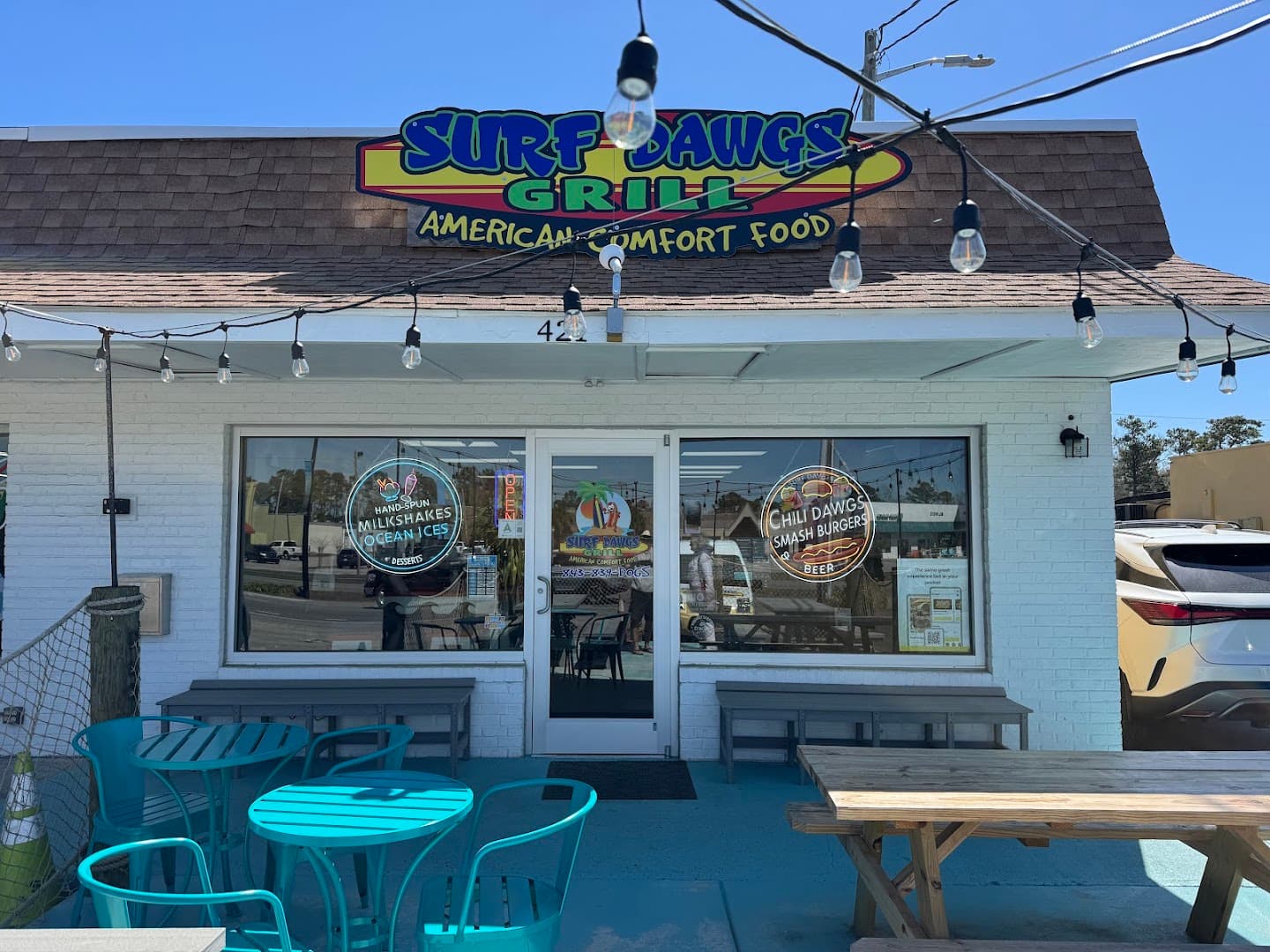 Surf Dawgs Grill