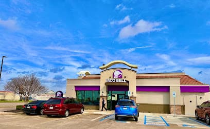 Taco Bell - Live Más Café