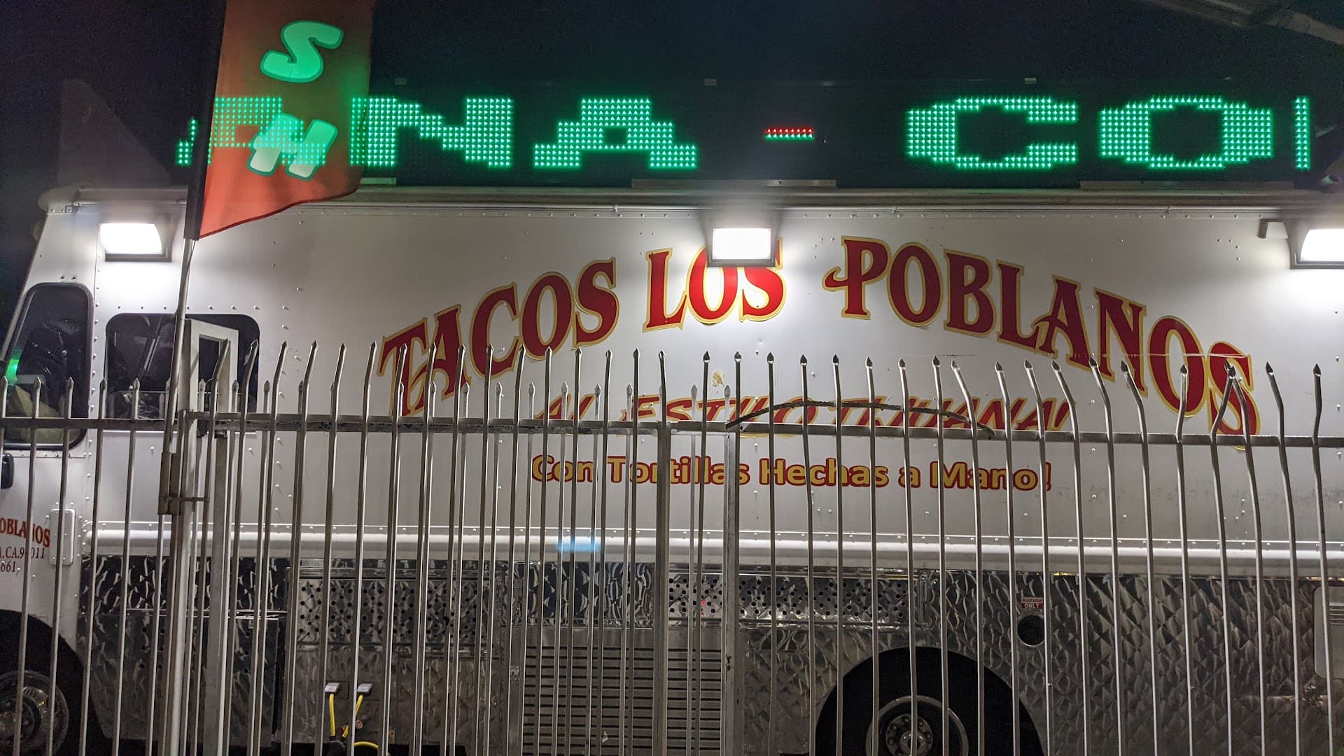 Tacos Los Poblanos #1 Estilo Tijuana