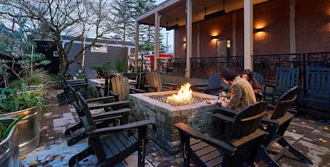 The Heist Bar & Food Carts