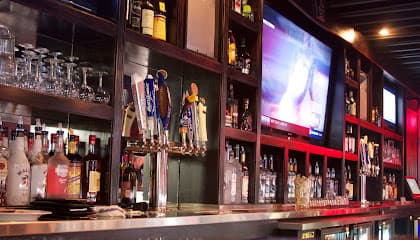 The Lakehouse Grille