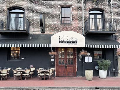 Vic's River Grill