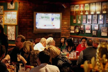 Village Tavern & Grill