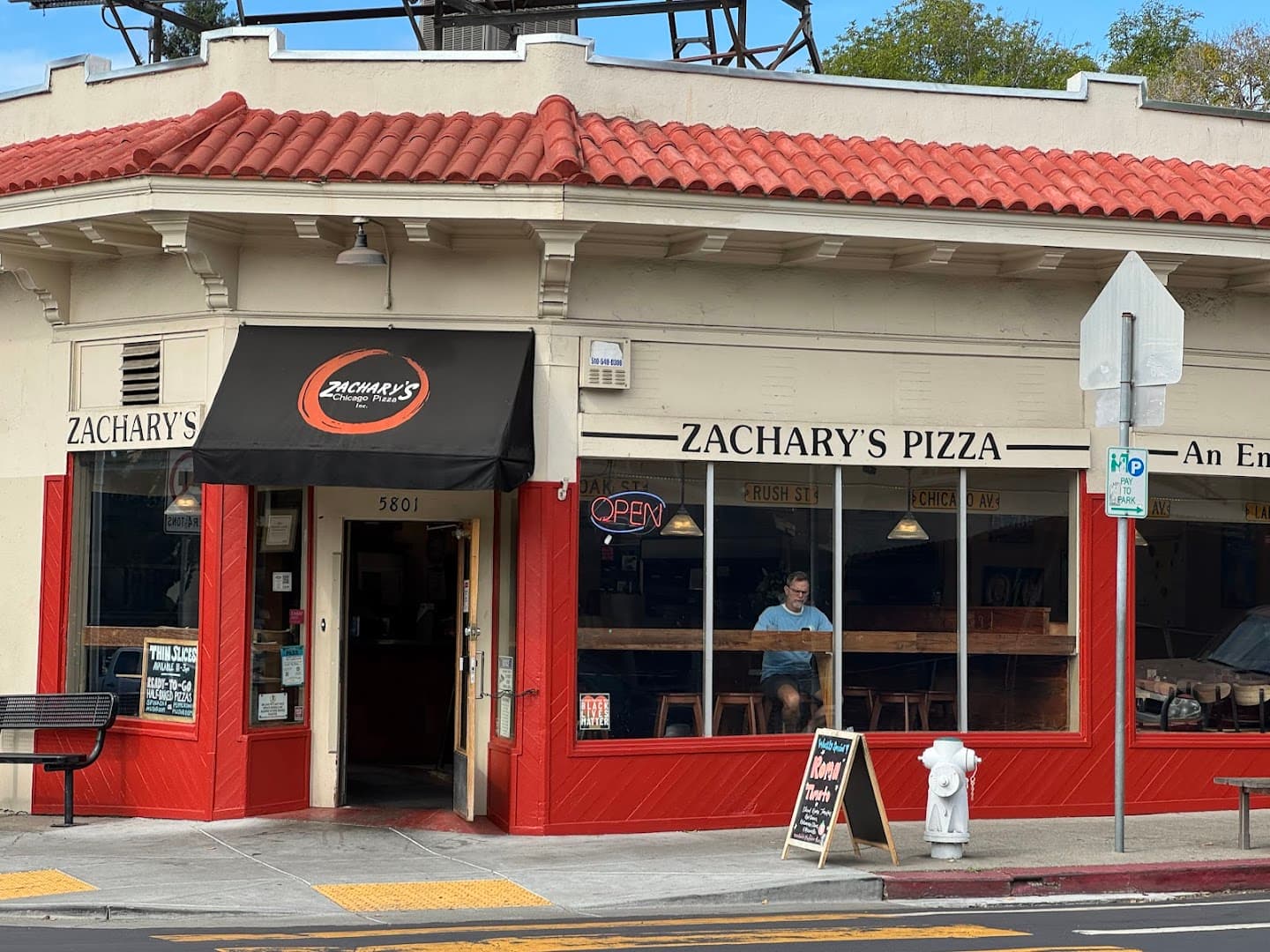 Zachary's Chicago Pizza